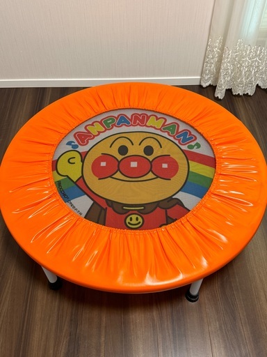 アンパンマン　トランポリン