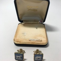 A2401-593 Wedgwood カフスボタン 馬 STUBBS HORSES スクエア サビあり 中古の画像