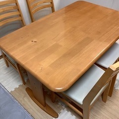 ダイニングテーブル　4人掛け　無料の画像