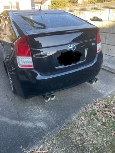 プリウス30 4本出しマフラー