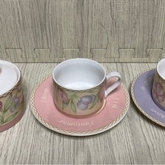ペア　コーヒーカップ　砂糖入れ付き