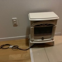 ニトリ　暖炉風ヒーター