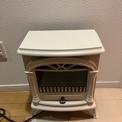 ニトリ　暖炉風ヒーターの画像