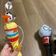 シャボン玉、カーズとオラフの画像