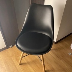 イームズチェア ニトリ
