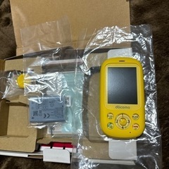 ドコモキッズ携帯 F-03J 新品未使用品の画像