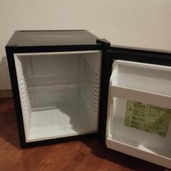 オシャレなミニ冷蔵庫の画像