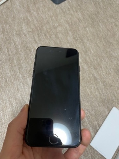 iPhone SE2 中古　64GB