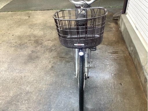 284 ヤマハ最新機種電動アシスト自転車PASwity26インチシルバーアルミボディー