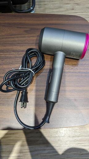 ☆大風量 ドライヤー　1100w  ☆中古