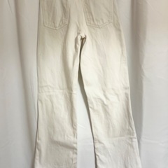 【期間限定】値下げしました⭐︎ZARA ジーンズ　ホワイト　XSの画像