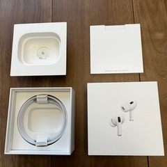 iPhoneやAirPods Pro2の箱とケーブル等（本体はありません）の画像