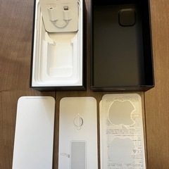 iPhoneやAirPods Pro2の箱とケーブル等（本体はありません）の画像
