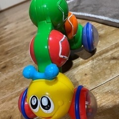 幼児おもちゃ24いもむしカー