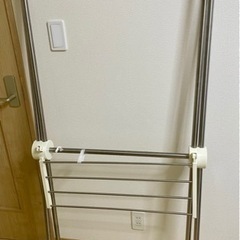 【お譲り先決まりました】室内用物干しの画像
