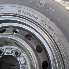 195/80R15 107/105N  LT   ハイエース
 スタッドレスタイヤ　2020年　4本セット