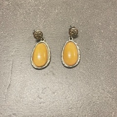 レトロなピアス