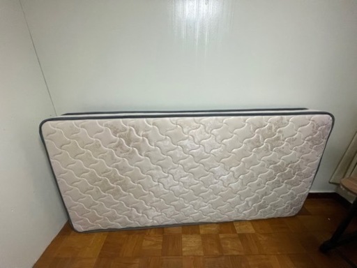シングルのマットレス　幅97cm