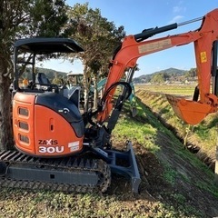 日立ヒタチ HITACHI ZX30U-5B. 製造年:2016...