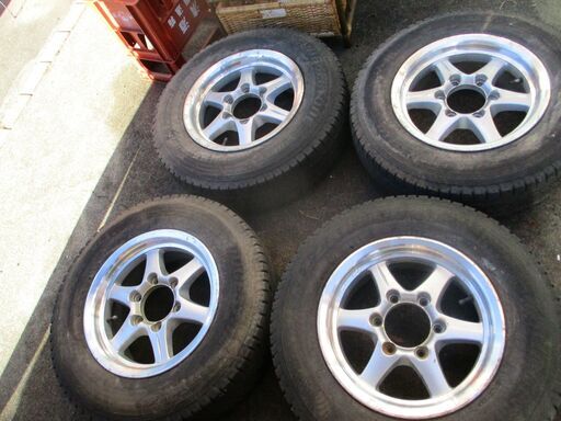 激安！ハイエース用社外アルミホイール 15インチ6.5J +25 6H-139.6 。4本セット