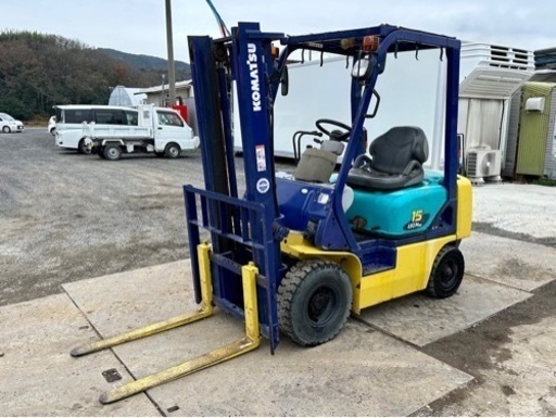 コマツ KOMATSU フォークリフト。 FG15C-17。ガソリン。容量 : 1.5トン (1500KG). 下取りも可能.
