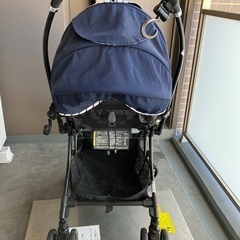Combi ベビーカーの画像