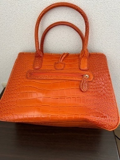 お値引きあり！未使用に近い！！ワニ革 ハンドバッグ