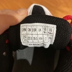 バドミントン　YONEX  シューズ（新品）の画像