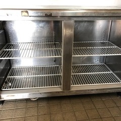 ホシザキテーブル形冷蔵庫の画像