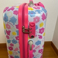 取引予定者決定しました⭐︎⭐︎非売品　レア　サンリオ　一番くじ　上位賞　ハローキティ　マイメロディー　ポムポムプリン　シナモンロール　キャリーケース　総柄の画像