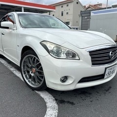 🉐23年式フーガ11万キロ社外アルミ20インチ🉐