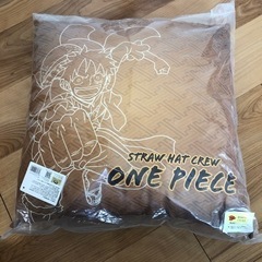 ワンピース　クッション　ルフィの画像