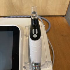 《お取引中》【新品ヘッド付】針なし水光注射　エレクトロポレーション　フェイシャルケアの画像