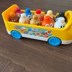 アンパンマンつみつみバス