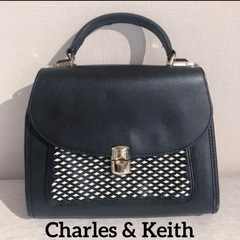 Charles & Keith ハンドバッグ　中古品