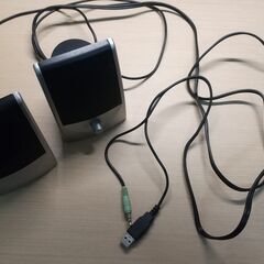 デスクトップスピーカー