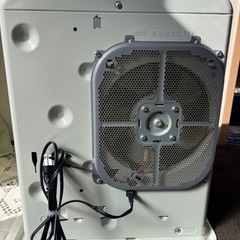 決まりました　人気色の白いダイニチファンヒーターの画像