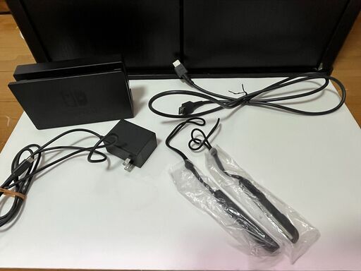 【中古】Nintendo Switch本体 +どうぶつの森 SDカード付き