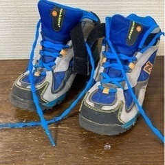 New Balance トレッキング用シューズ　21.5cm