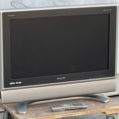 無料で！シャープ液晶テレビ◇26型◇2007年製◇動作OK！◇差...