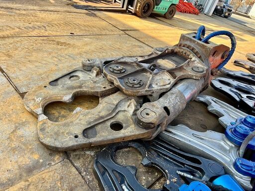 NPK 0.7m3用大割機 SV250 現行型