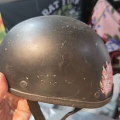 半キャップヘルメット（つや消し黒）いかがですか？の画像