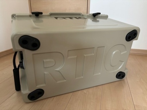rtic クーラーボックス　45QT