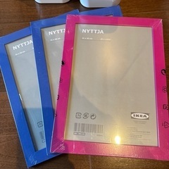 IKEA 収納ケース　写真立ての画像