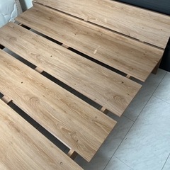 ロウヤLOWYAベッドフレーム　ダブルベッドの画像