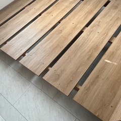 ロウヤLOWYAベッドフレーム　ダブルベッドの画像