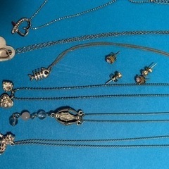 無料　ネックレス3セット　まとめ売りの画像