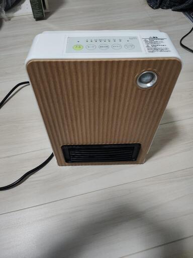 21年製　人感センサー付きセラミックヒーター