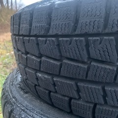 ダンロップスタッドレス185/65r15の画像
