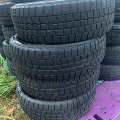 ダンロップスタッドレス185/65r15